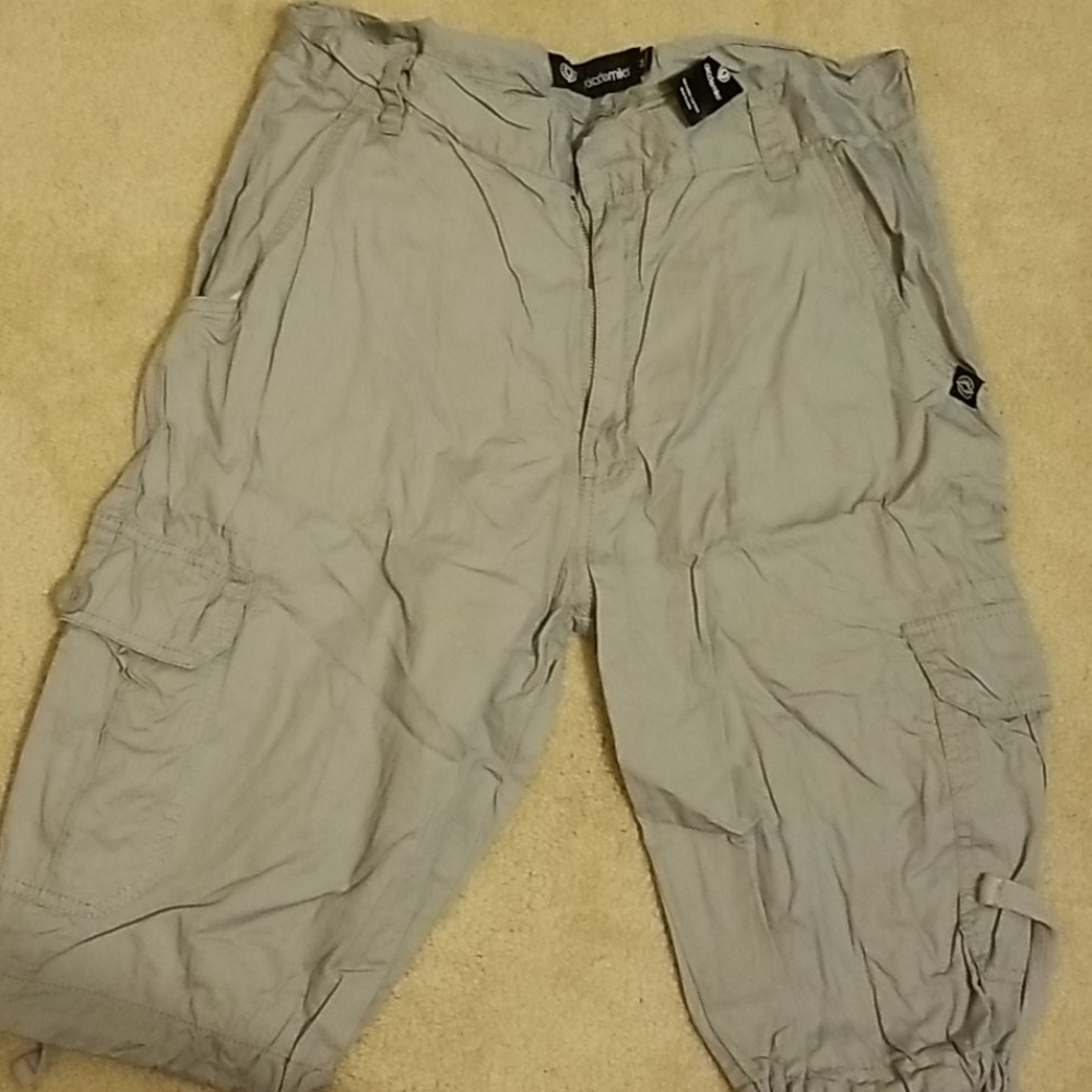 Akademiks shorts